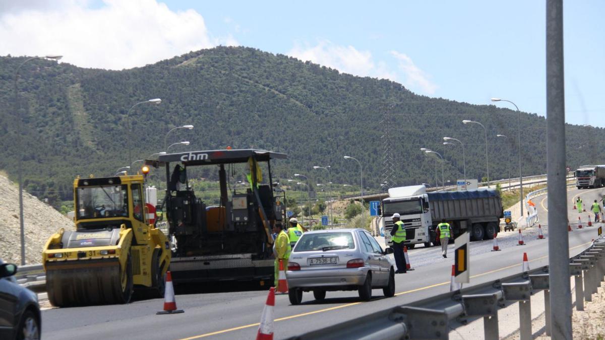 Obras de acondicionamiento de una carretera. | INFORMACIÓN