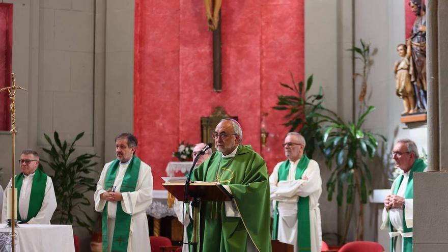 EN IMÁGENES: Los Jesuitas ponen el "punto y seguido" a su misión en San Esteban del Mar de Gijón