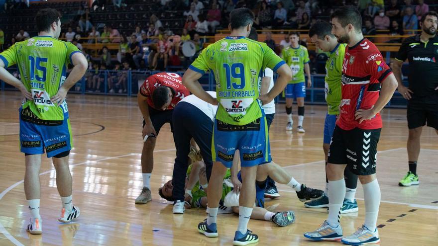 Jortos, jugador del Balonmano Zamora Enamora: “Mi entrenamiento ahora será recuperarme”