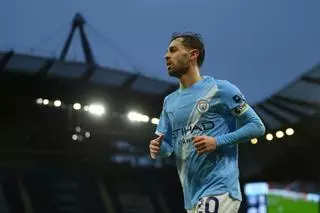 El Barça enfría la opción Bernardo Silva: el salario sube y el portugués negocia a varias bandas