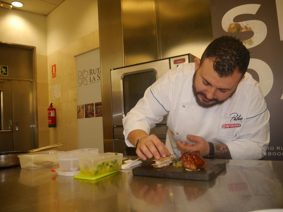 Alejandro Platero, aplicándose en el remate del plato.