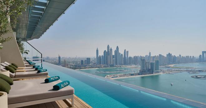 Piscina 'infinity pool' Aura, en Dubai