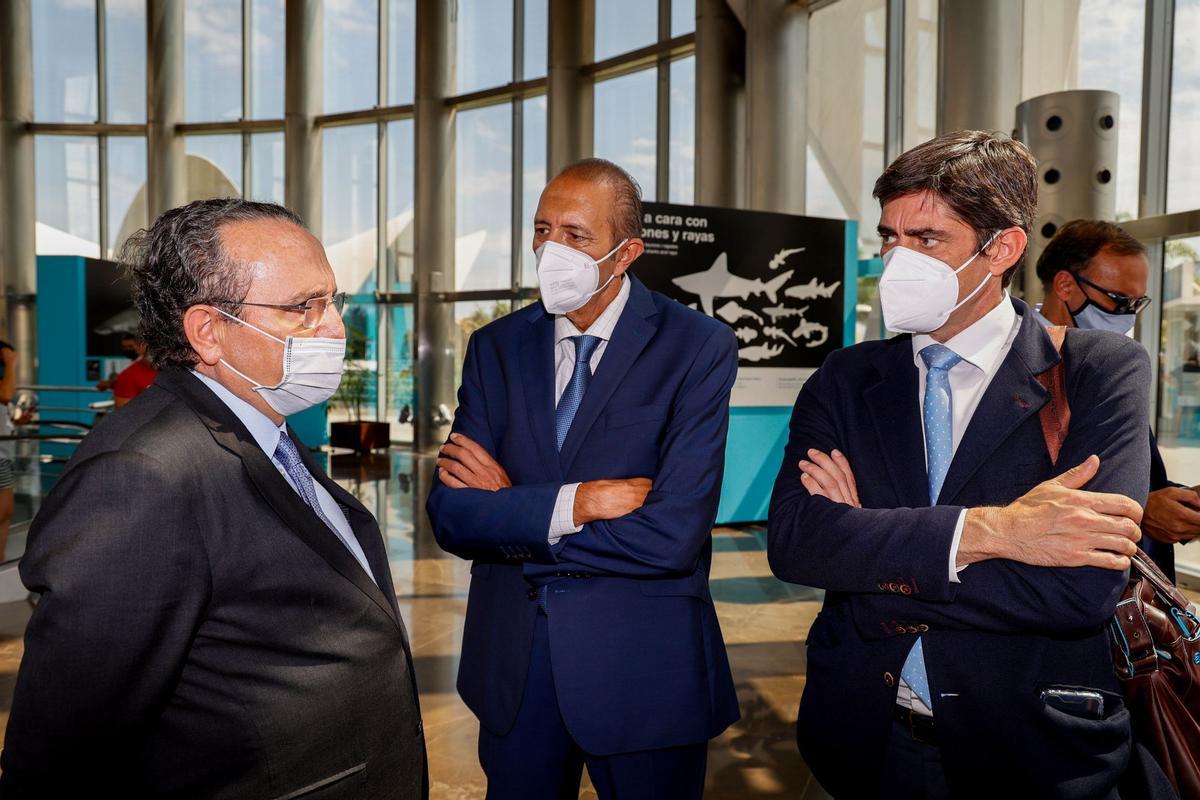 CEV y Levante-EMV reúnen a empresarios y políticos para escuchar a la vicepresidenta