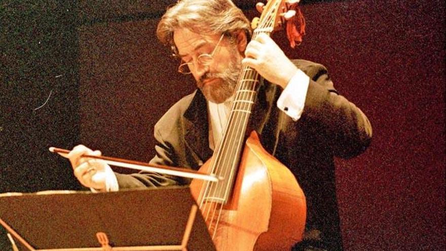 Jordi Savall, durante un concierto en Ibiza.