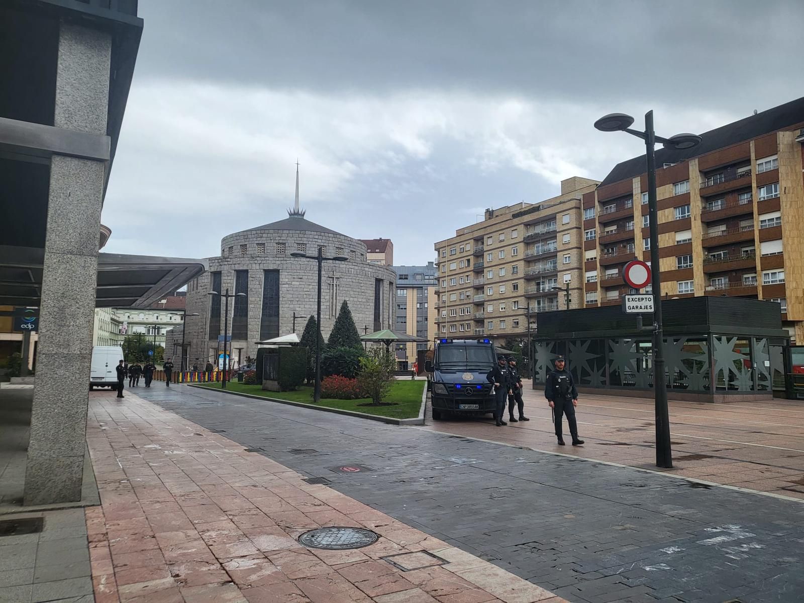 EN IMÁGENES: La Familia Real asiste en Oviedo al concierto de los premios "Princesa de Asturias"