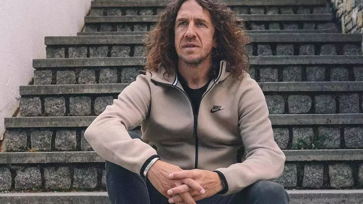 Carles Puyol (47 años): "Me encanta comer, pero si tengo que escoger me quedo con el chuletón... el de 5 colores. Y mi postre preferido son las fresas con nata"