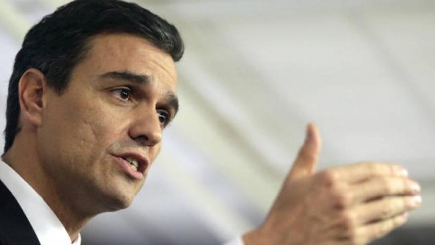 Pedro Sánchez acuerda las 'líneas rojas' con los barones en Ferraz