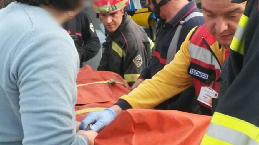 Evacuada tras sufrir una caída junto al Castillo de Almenara