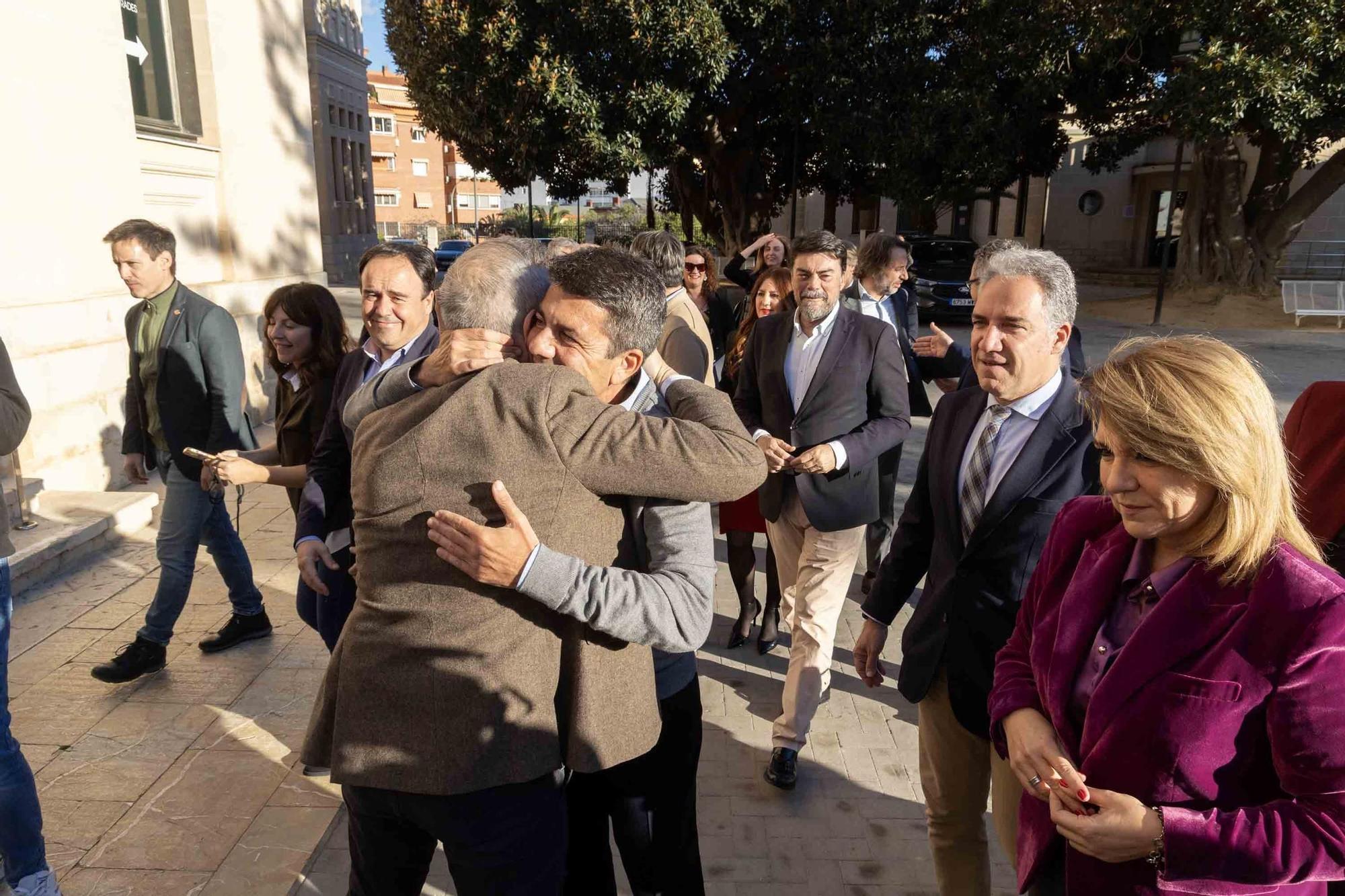Mazón recibe el el apoyo del PP acto 'Más España, más Europa. Políticas de Vivienda" celebrado en Alicante