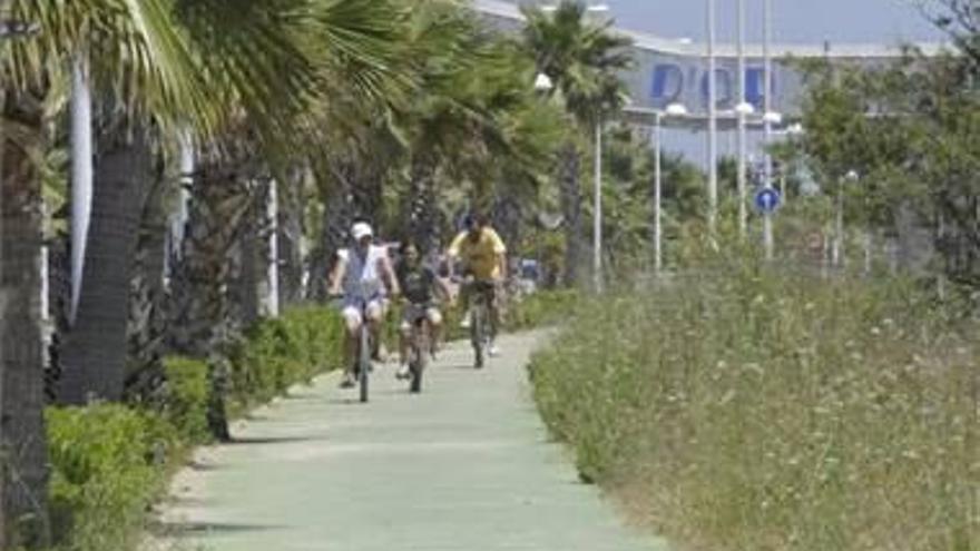 Conectarán el carril bici con la vía verde y cruzará el casco urbano