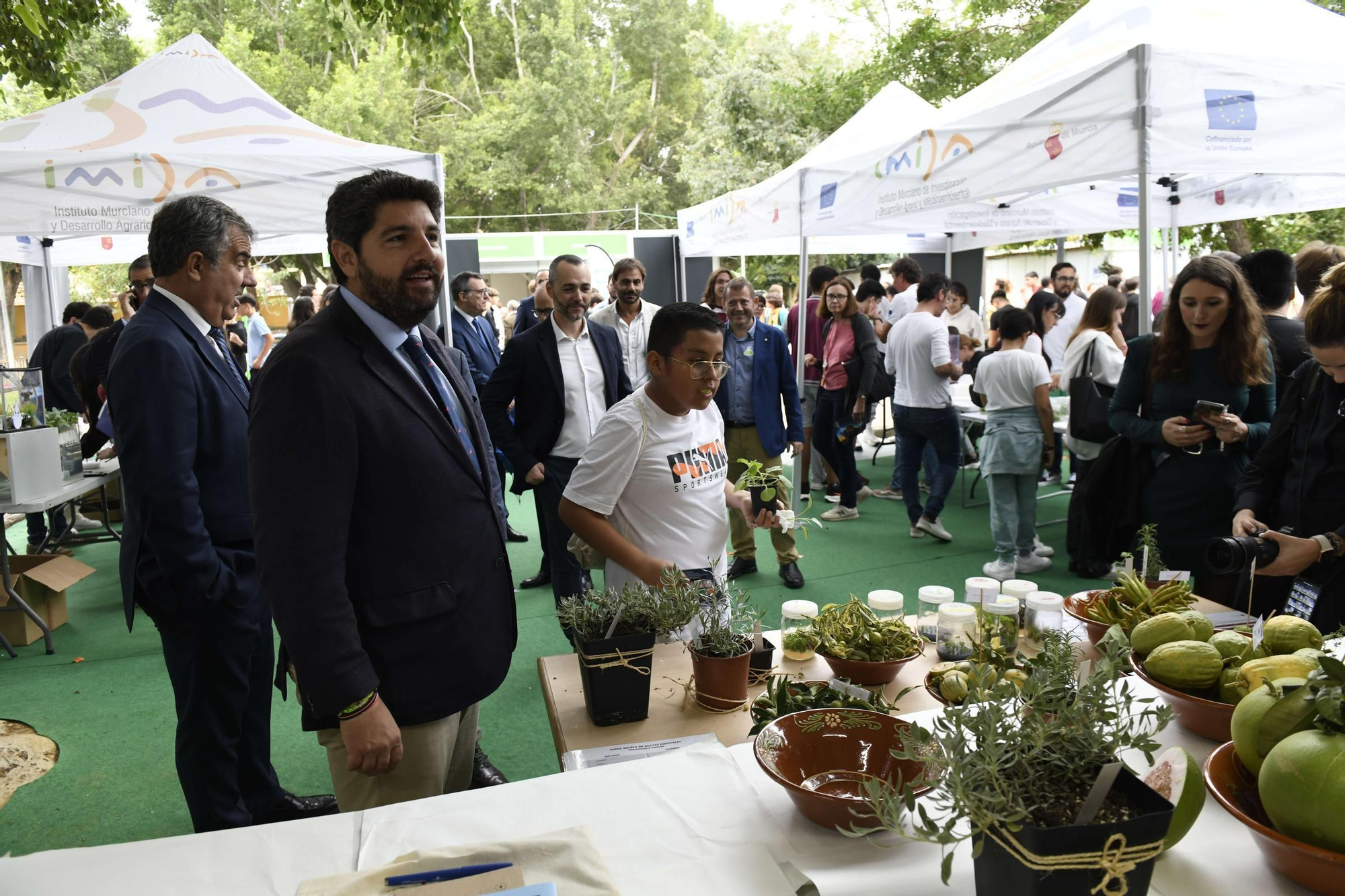 La primera jornada de la Semana de la Ciencia de Murcia, en imágenes