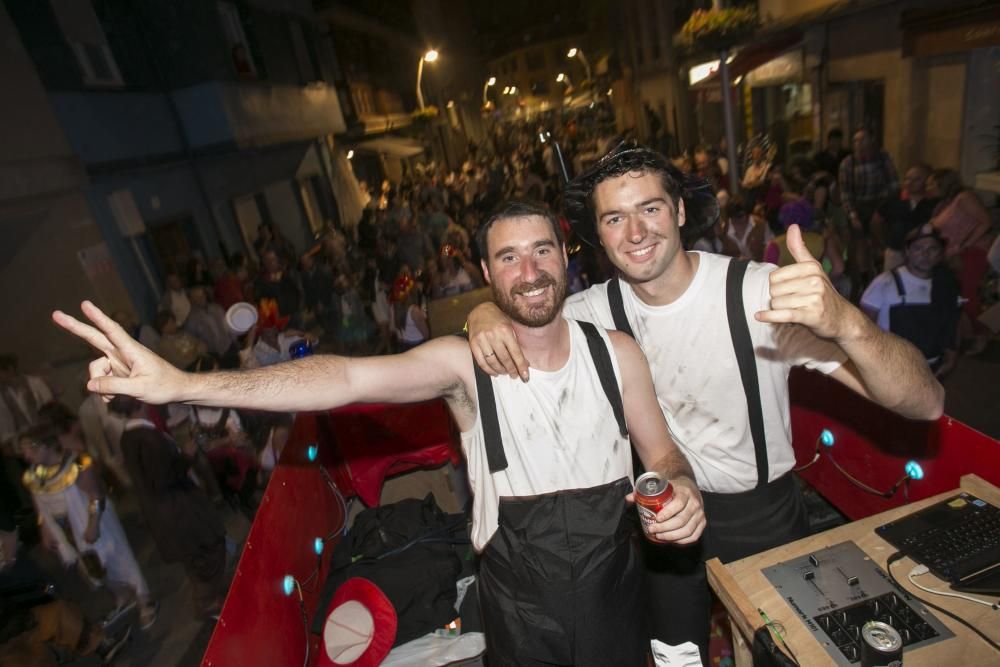 Carnaval de noche en Luanco