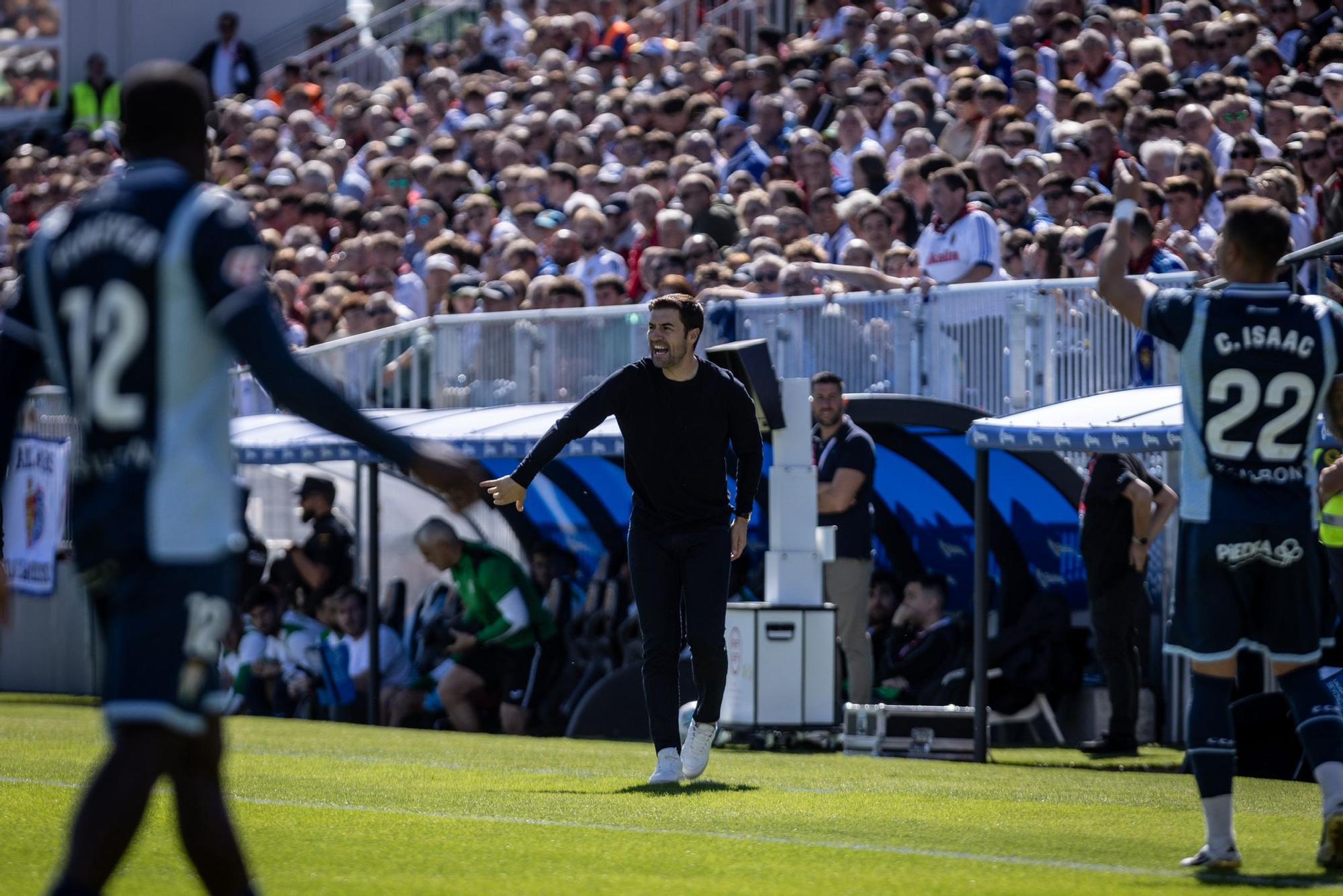 En imágenes | El Real Zaragoza buscar extender las fiestas al Ibercaja Estadio