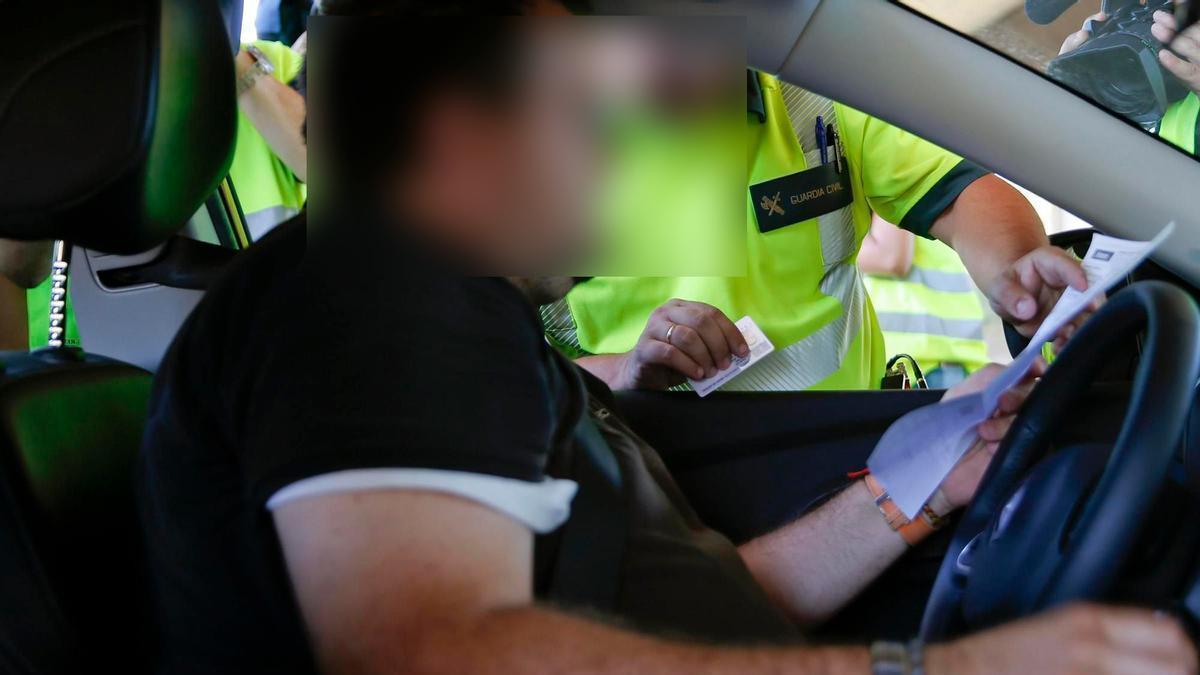 Multado con 500 euros por lo ocurrido antes de coger el coche y la DGT responde y se endurece: "Caerá como fruta madura"