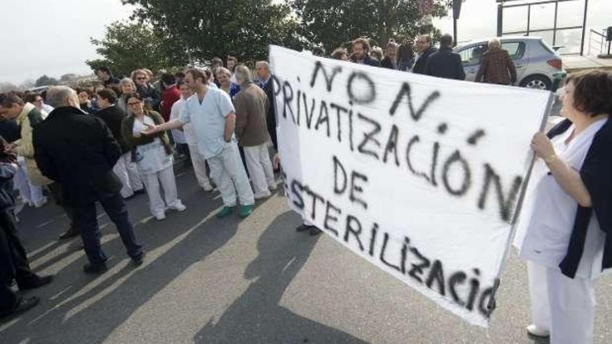 Sanitarios coruñeses protestan contra los recortes