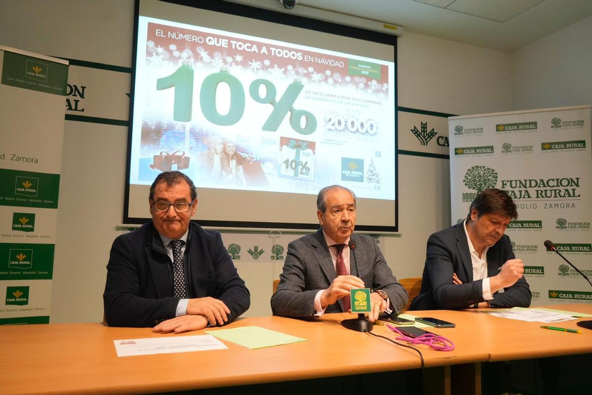 Narciso Prieto, Cipriando García y David Rayo valoran la campaña de Navidad de Caja Rural de Zamora