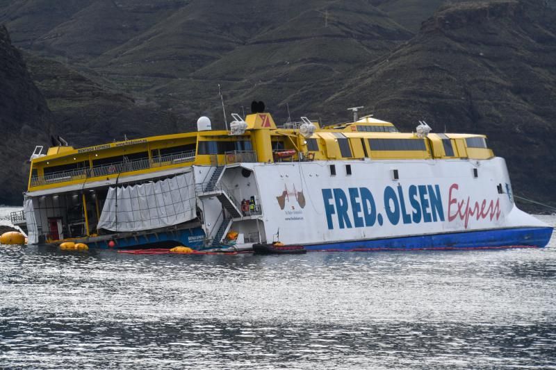 Nuevo intento de reflotar el ferry de Fred Olsen