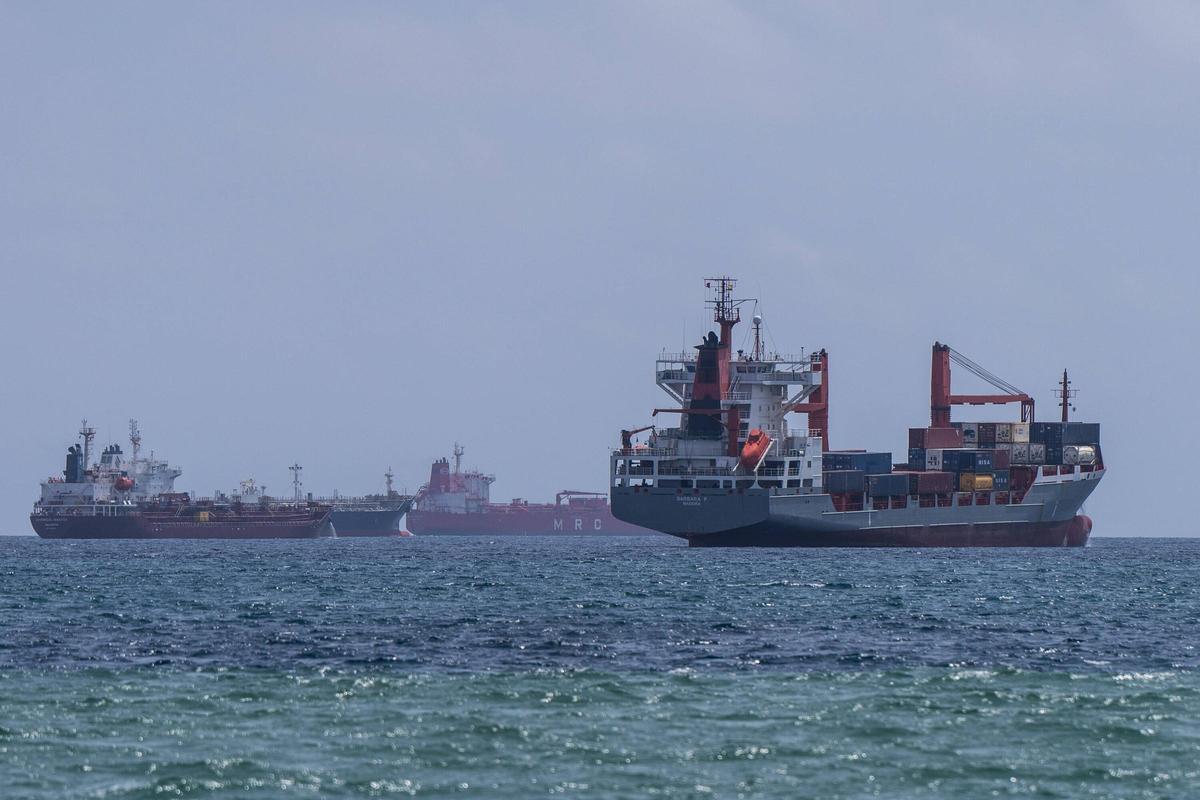 La crisis del mar Rojo dispara un 50% el transbordo de contenedores en el Port de Barcelona