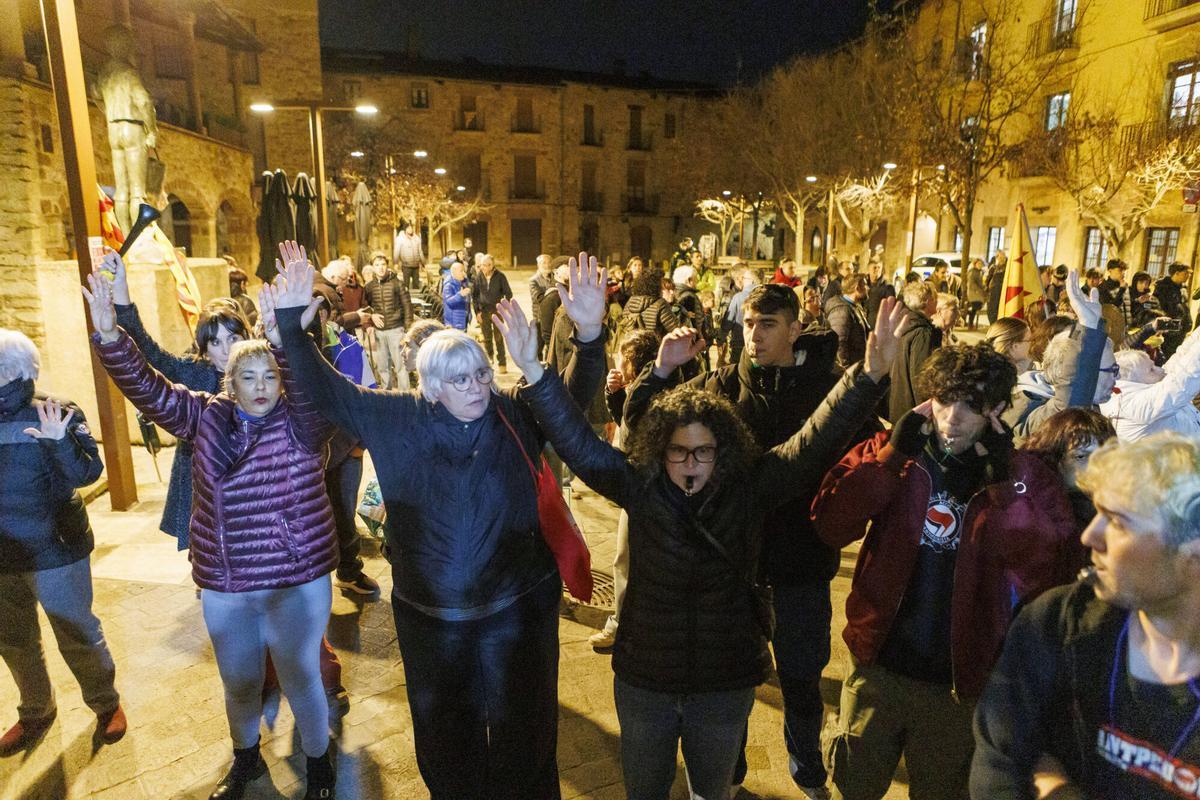 L'entrada d'Aliança Catalana al consistori provoca una tensa mobilització de rebuig