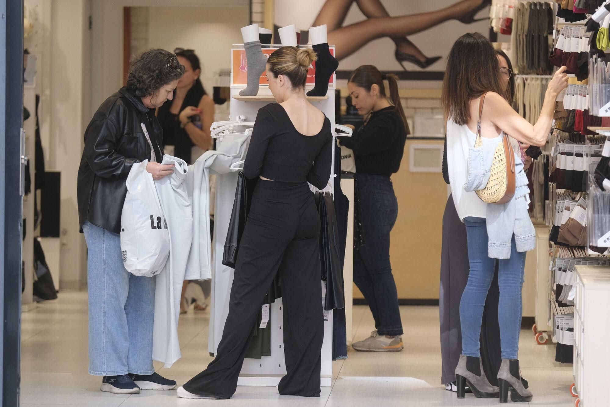 Día de devoluciones y rebajas. 