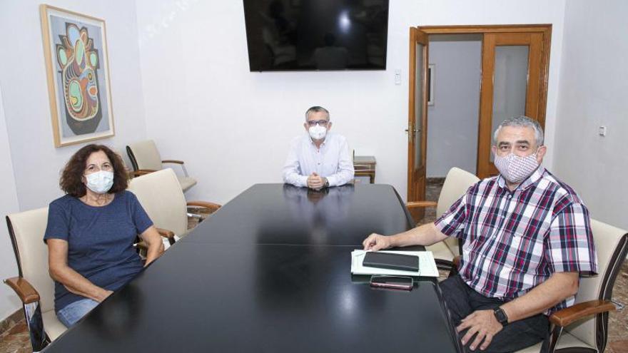 Teresa Pascual, Josep Alandete y Joan García, en la reunión.