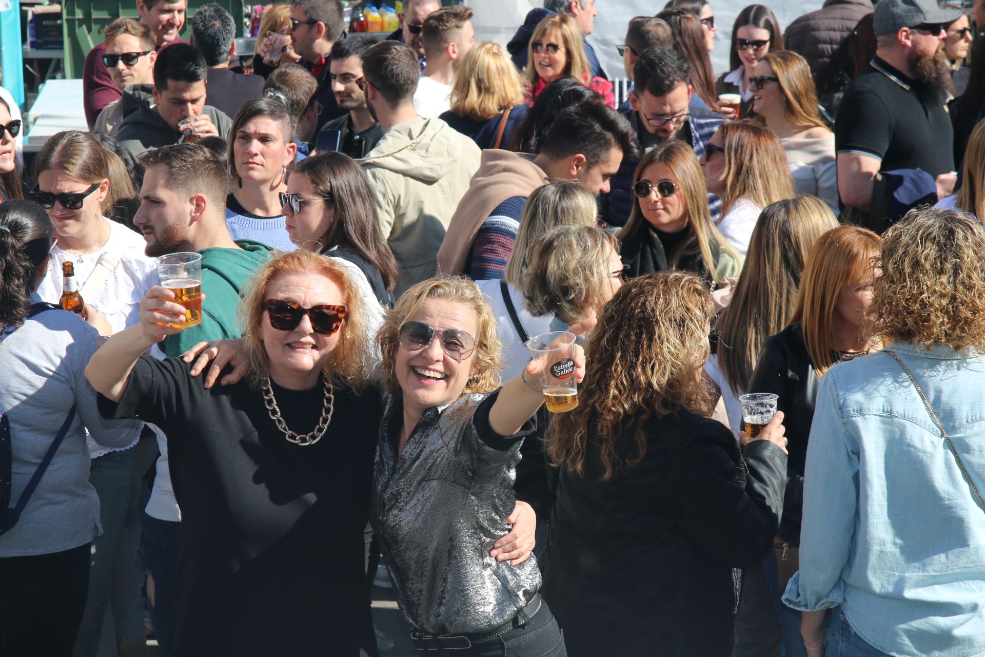 Búscate en la galería de la fiesta de las paellas de Burriana por Sant Blai