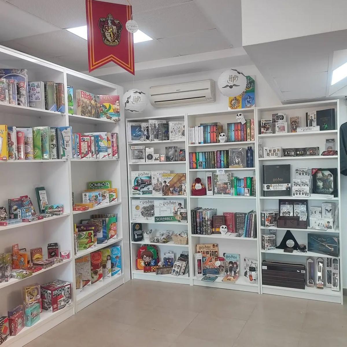 Interior de la librería antes de la riada