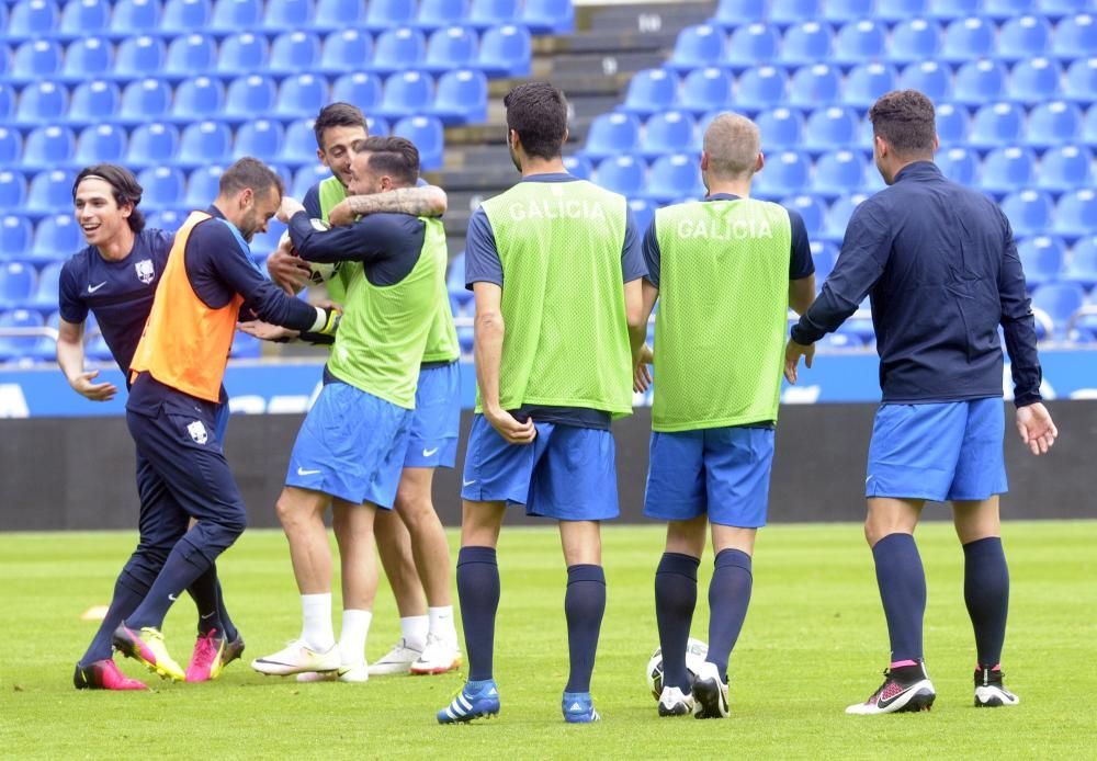 Entrenamiento de la Selección Galega en Riazor