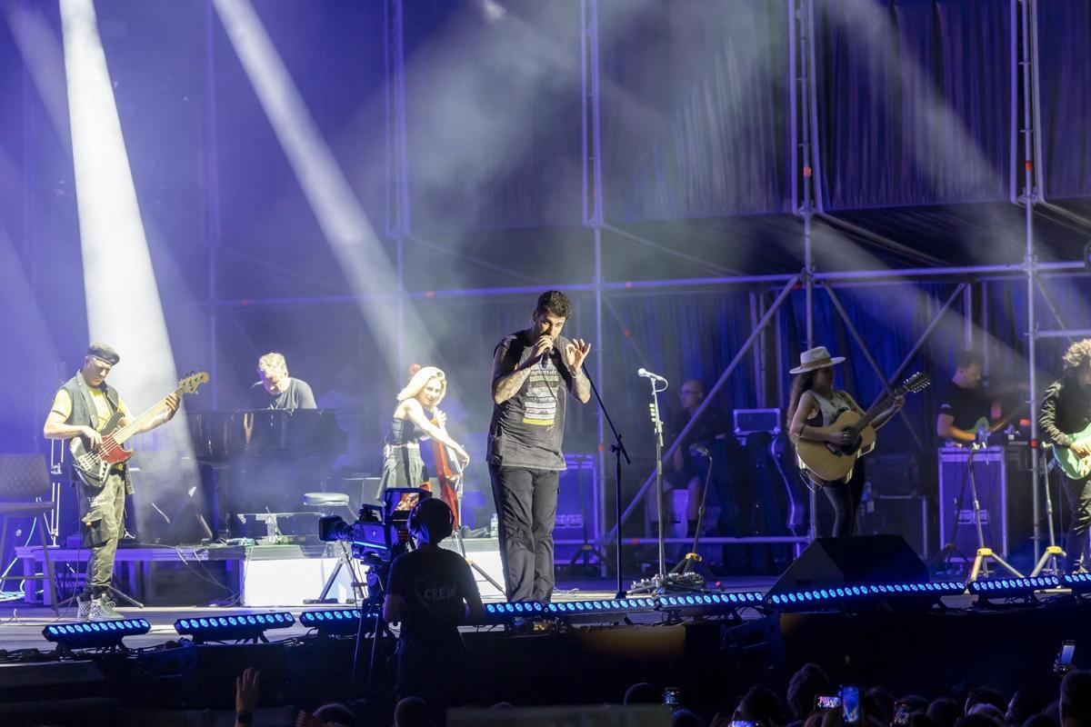 Más de 8.500 personas disfrutan del concierto de Melendi en Brilla Torrevieja