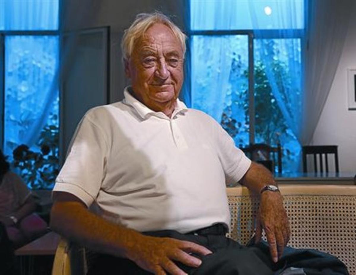 Viatger impenitent 8L’escriptor holandès Cees Nooteboom, ahir a Barcelona. Viatger impenitent 8L’escriptor holandès Cees Nooteboom, ahir a Barcelona.