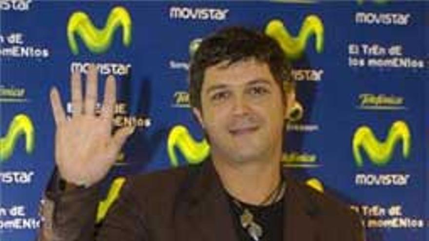 Alejandro Sanz no se perdería un concierto de Chávez y Bush juntos