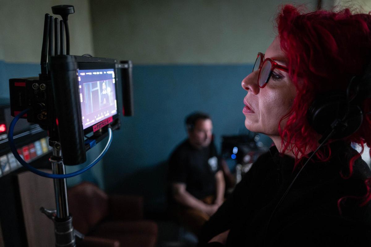 La directora Patricia Ortega durante el rodaje en Tenerife.