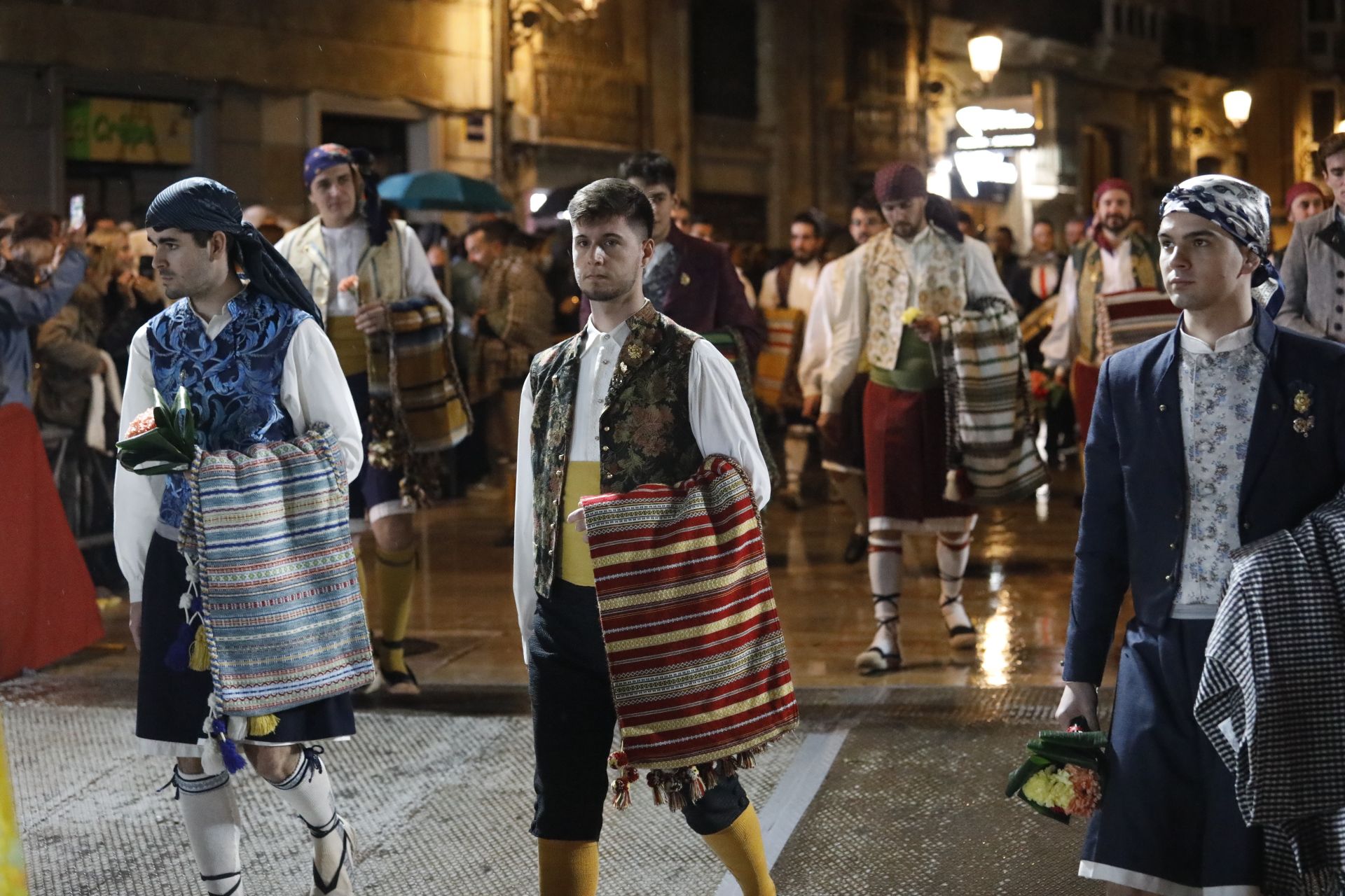 Búscate el primer día de Ofrenda por la calle Quart (de 21.00 a 22.00 horas)