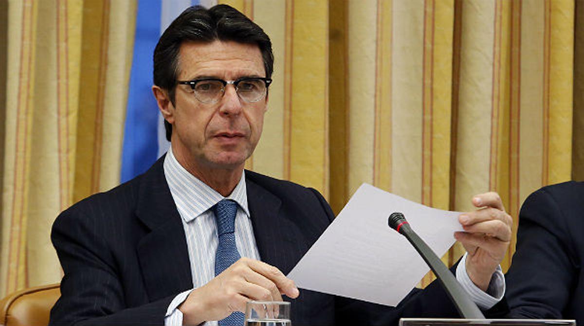 Indústria sospesa ampliar el termini de revisió de la tarifa elèctrica