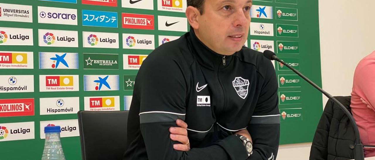 Sergio Mantecón, durante la rueda de Prensa de este domingo