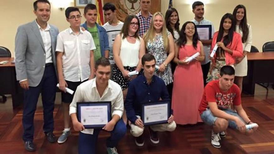Alberic premia a sus mejores alumnos del último curso
