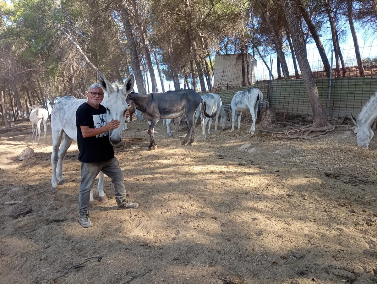 Pascual Rovira en la reserva de Adebo en la Sierra de Rute.