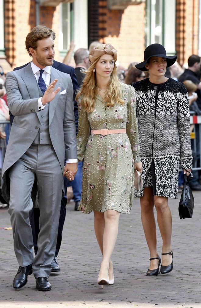 Pierre Casiraghi, Beatrice Borromeo y Charlotte Casiraghi en la boda
