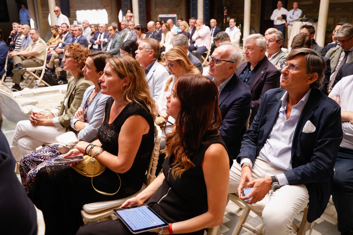 La BLET se presenta en Sevilla como proyecto tractor de inversiones