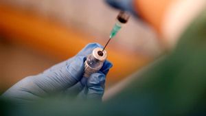 Les vacunes i els tractaments contra la Covid-19 sembla que són eficaços contra les noves soques