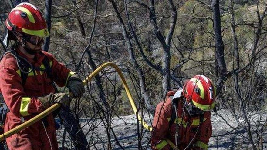 La Guardia Civil imputa a un hombre como posible causante del incendio de Ibiza