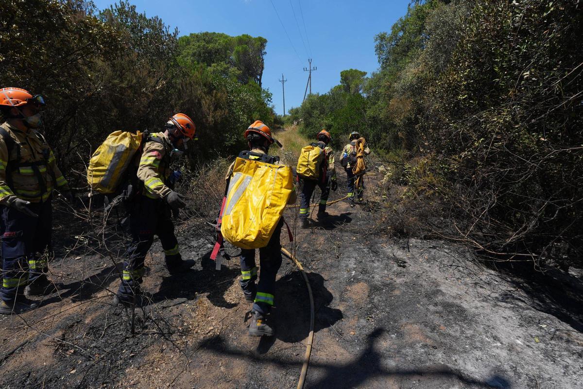 Galeria de fotos: l'incendi de les Gavarres calcina una casa a Calonge Galeria de fotos: l'incendi de les Gavarres calcina una casa a Calonge