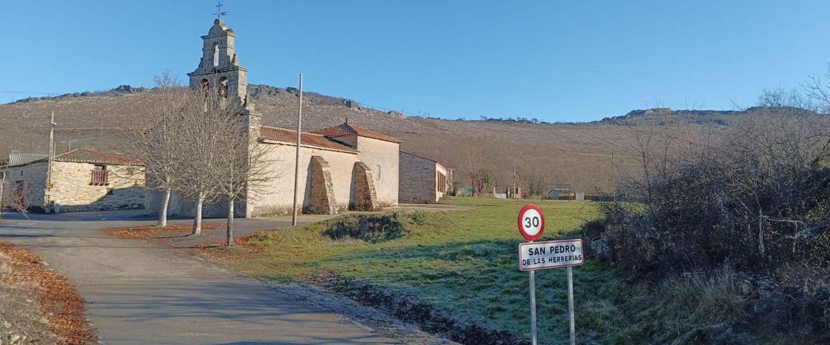 San Pedro de las Herrerías, del desastre del fuego a la brecha digital