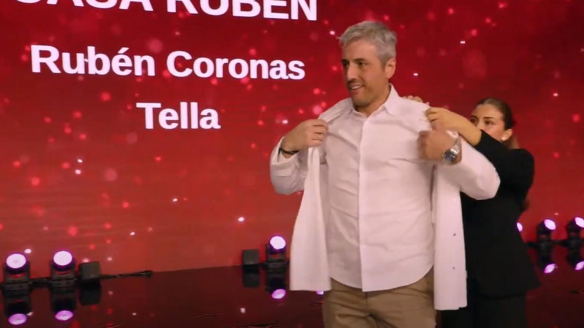 El cocinero Rubén Coronas recibe la nueva estrella Michelin para el altoaragón, este martes.