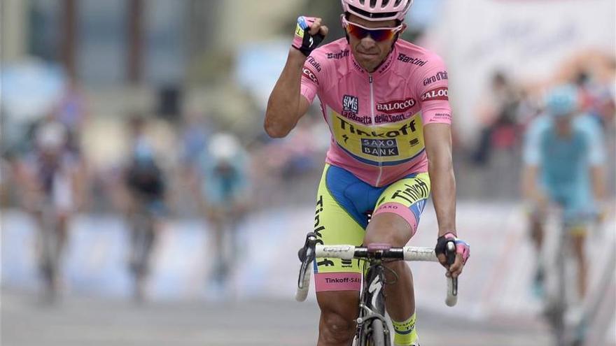 Contador sufre para ganar el Giro como un campeón