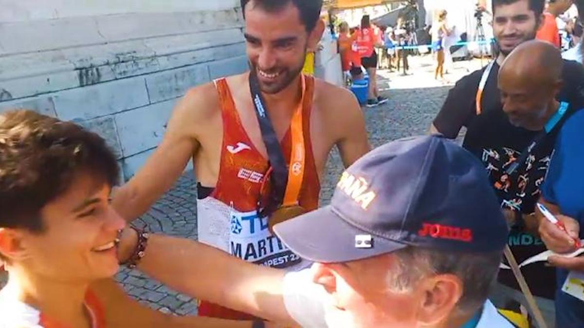 María Pérez y Álvaro Martín entran en la historia del atletismo con otro oro