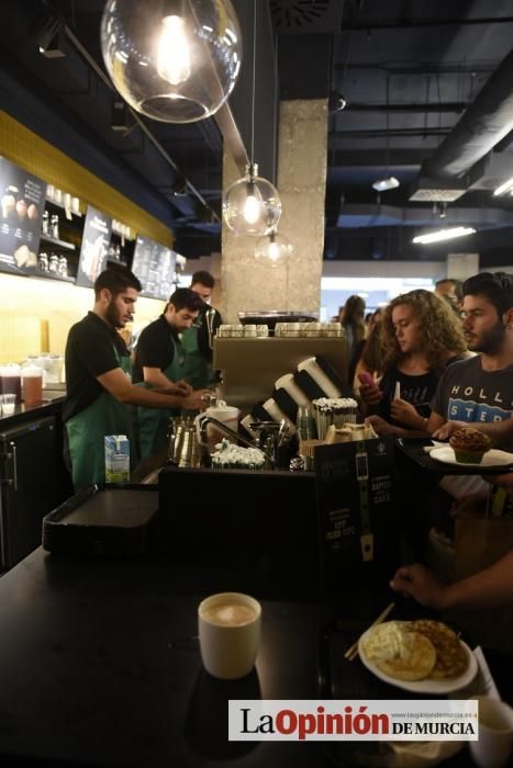 Starbucks abre sus puertas en la Gran Vía de Murci