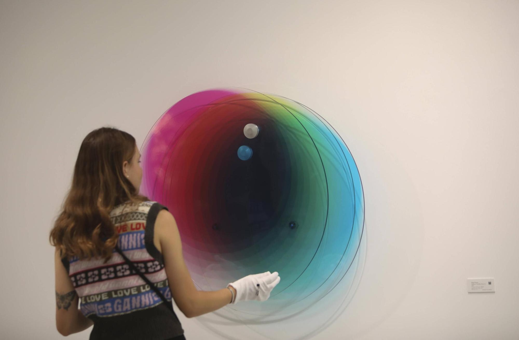 Felipe Pantone presenta en Casa Axis 'Axis of Divergence'