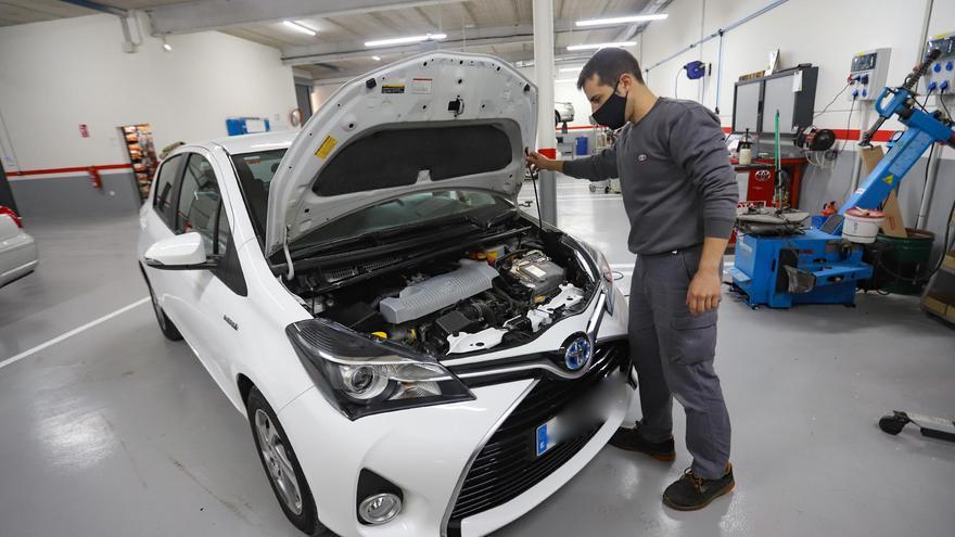 El nuevo concesionario de Toyota en Torrevieja dispone de un área de taller de 550 metros cuadrados.