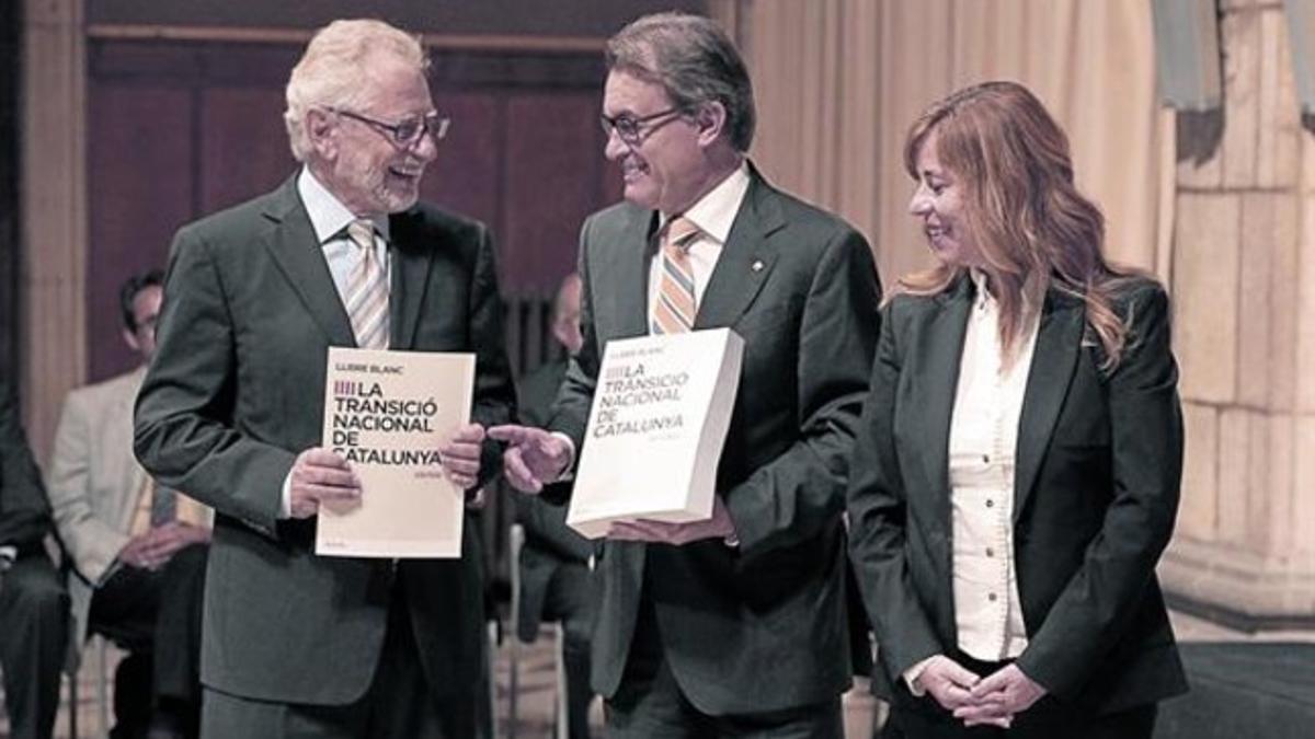 Artur Mas, junto al presidente del CATN, Carles Viver Pi-Sunyer.